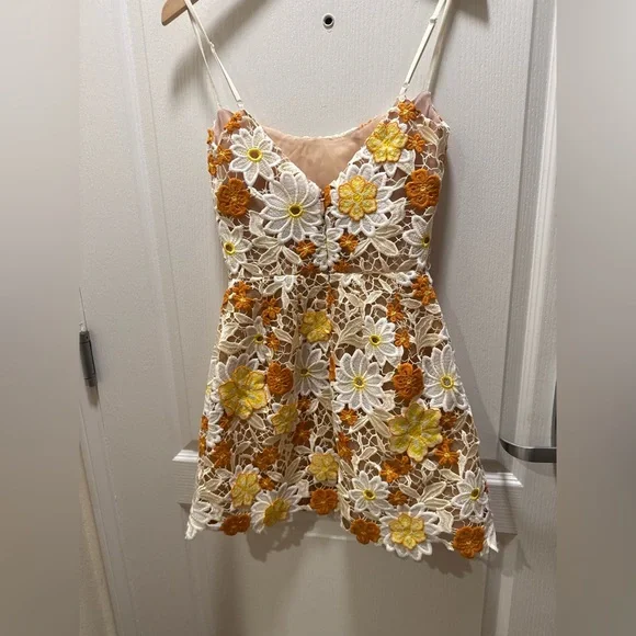 Helsi Floral Lace Fit & Flare Mini Dress in Orange and White Size XS - Picture 4 of 7